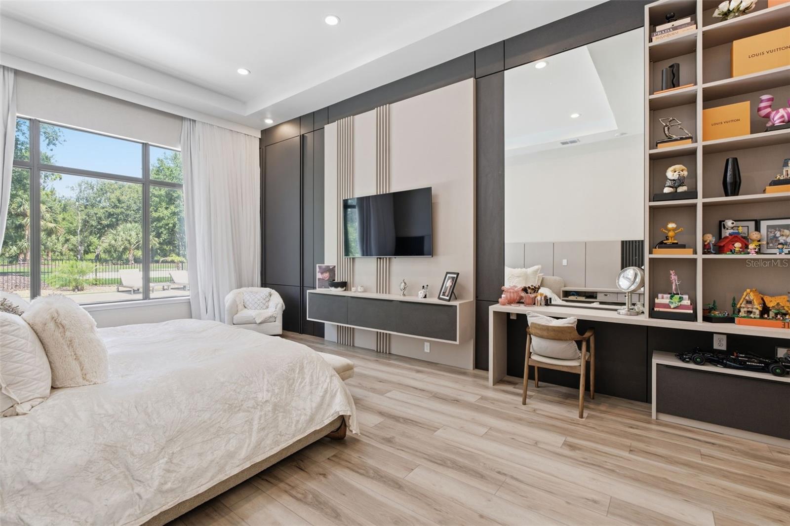 BELLA COLLINA SUB - Residential