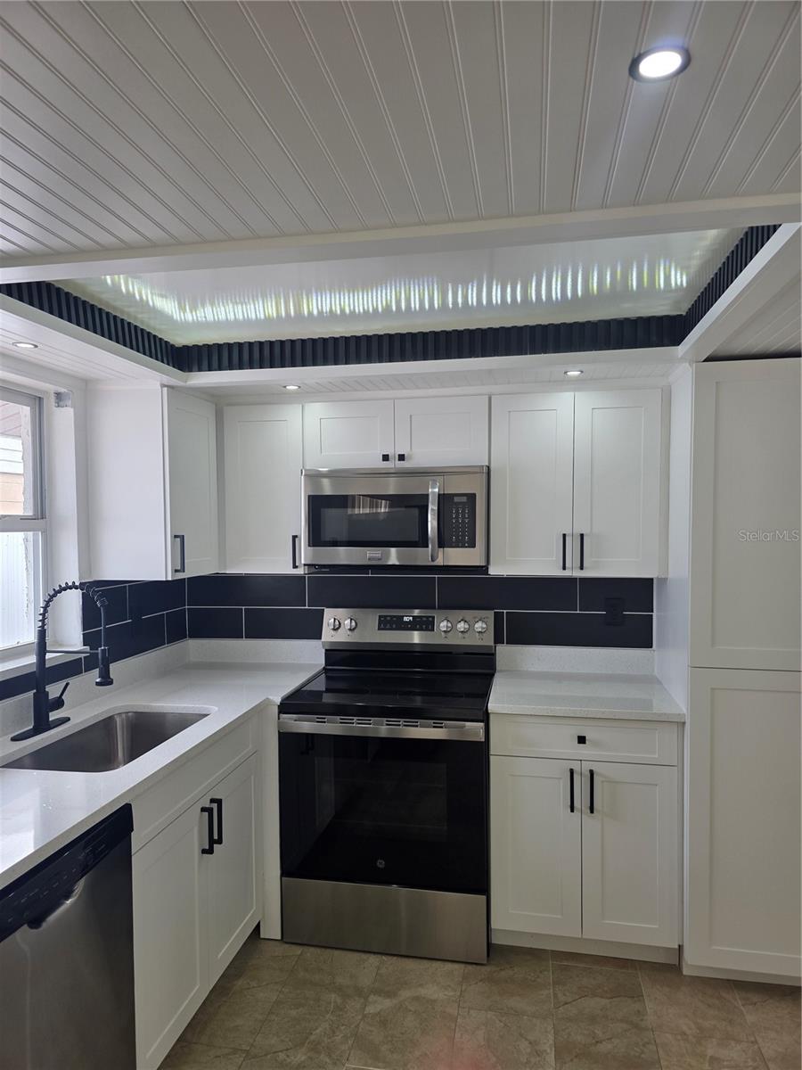 EMBASSY HILLS - Residential