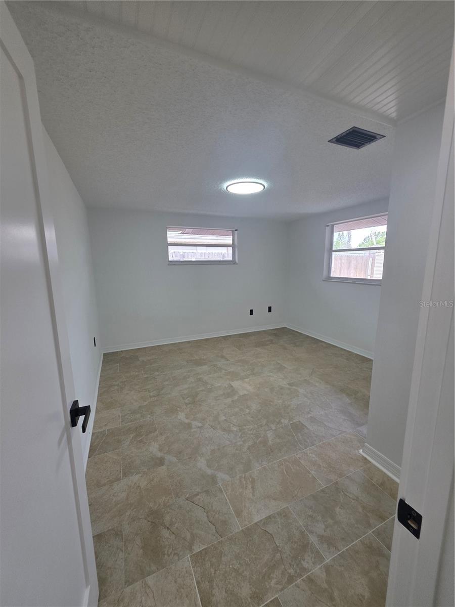 EMBASSY HILLS - Residential