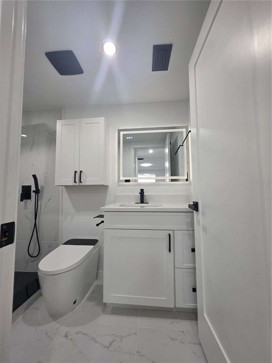 EMBASSY HILLS - Residential