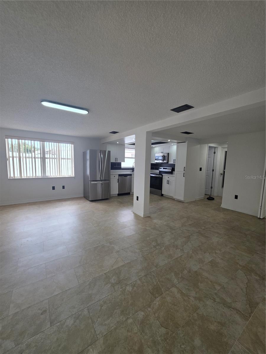 EMBASSY HILLS - Residential