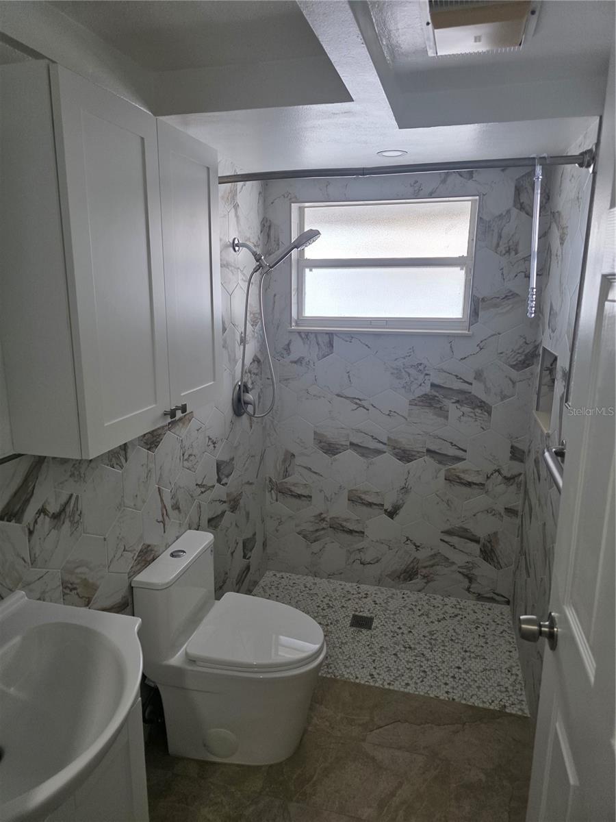 EMBASSY HILLS - Residential