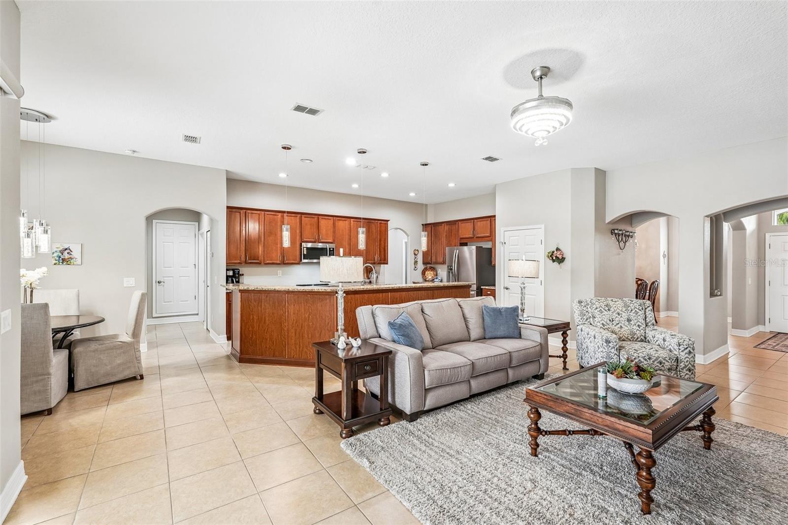 LAKESIDE PRESERVE - Residential