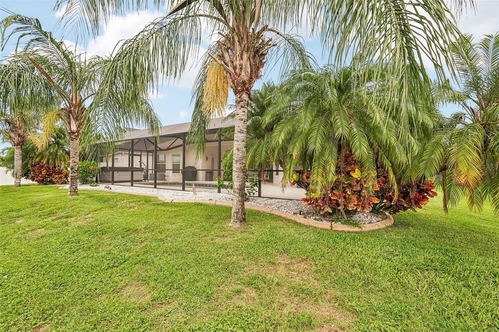 LAKESIDE PRESERVE - Residential