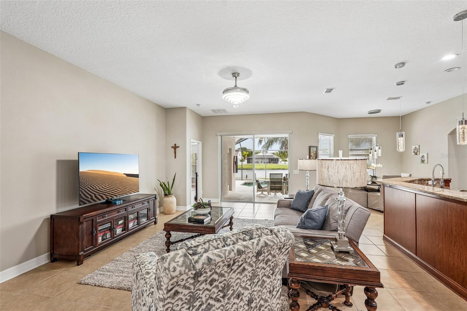 LAKESIDE PRESERVE - Residential