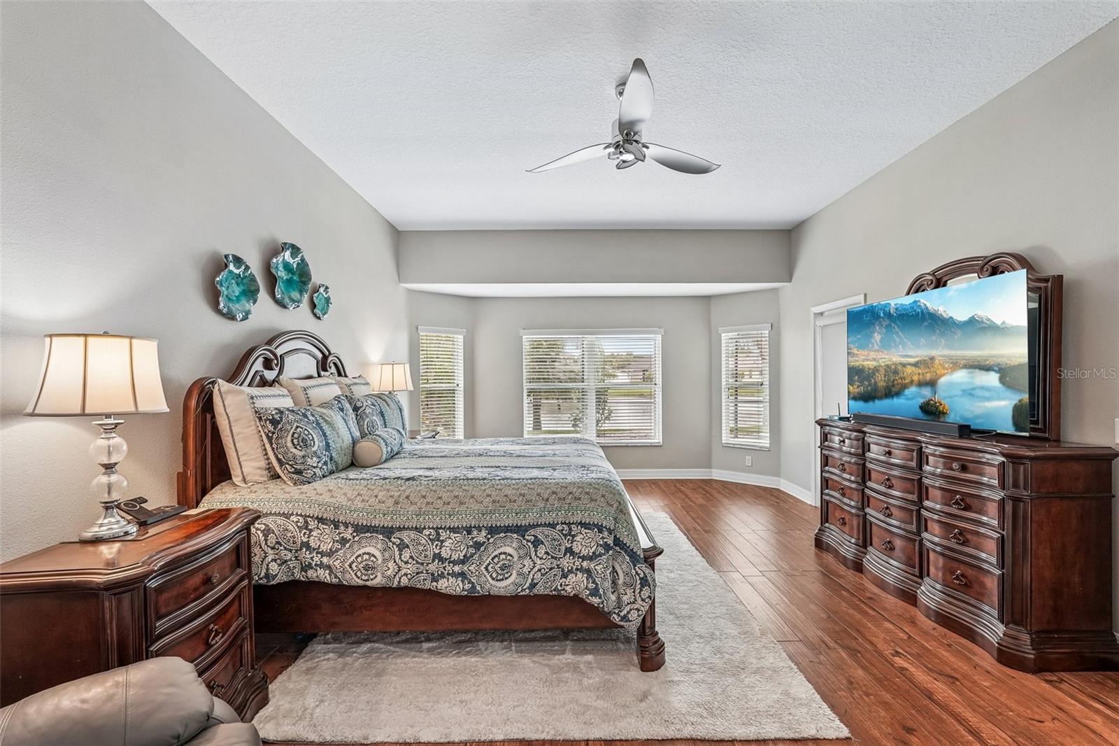 LAKESIDE PRESERVE - Residential