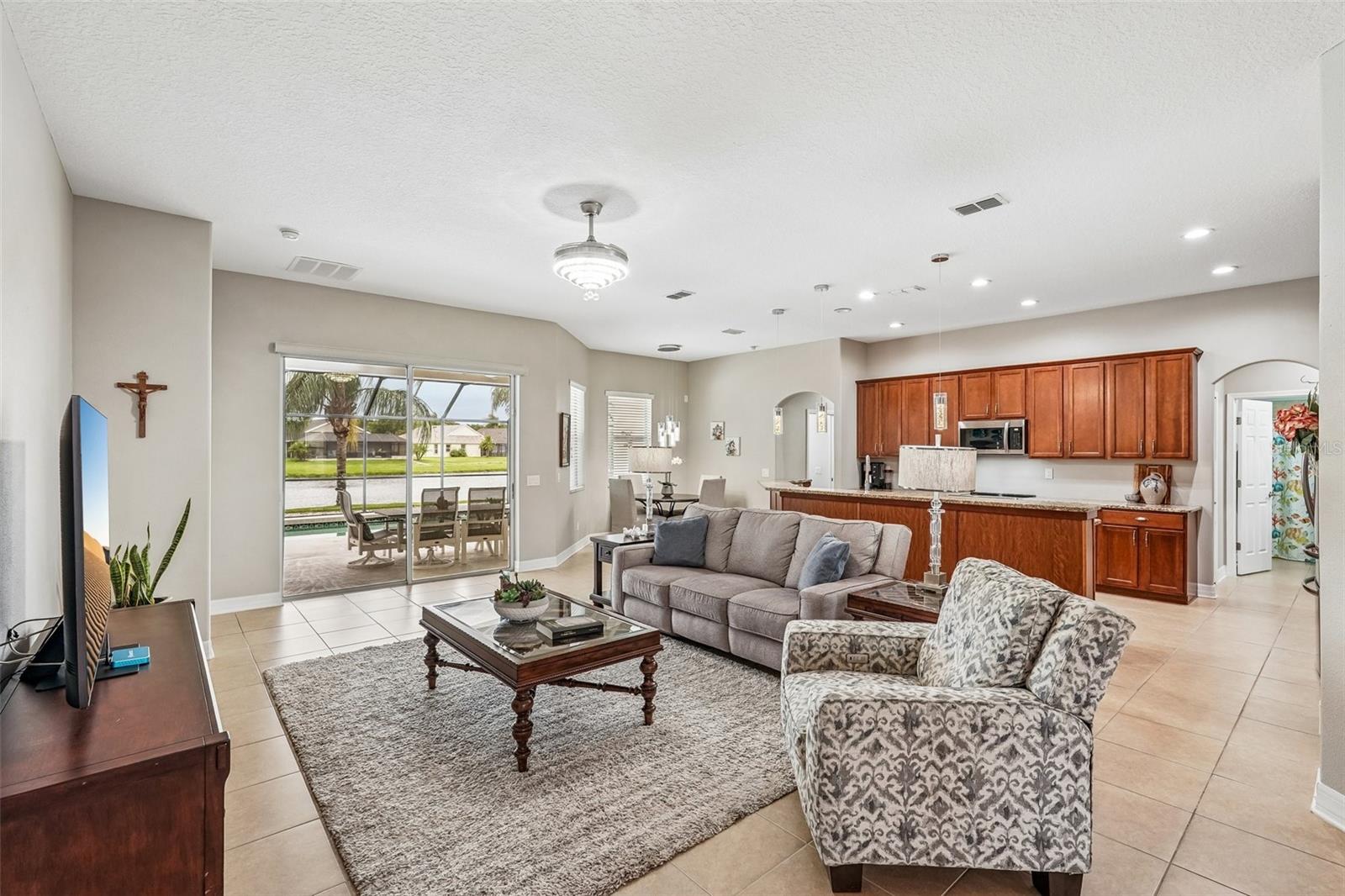 LAKESIDE PRESERVE - Residential