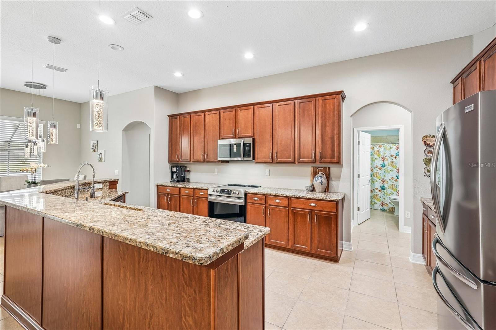 LAKESIDE PRESERVE - Residential