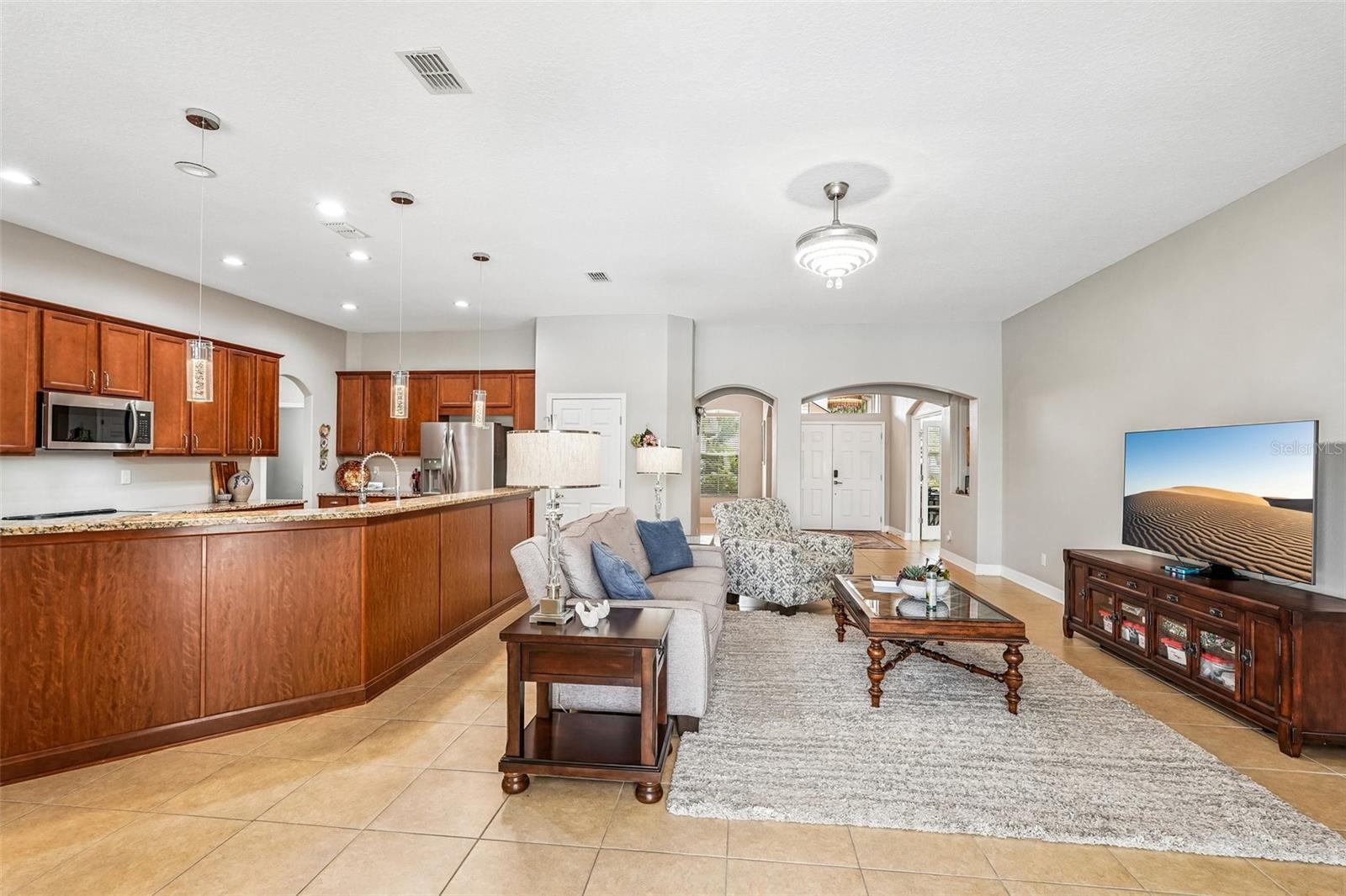 LAKESIDE PRESERVE - Residential