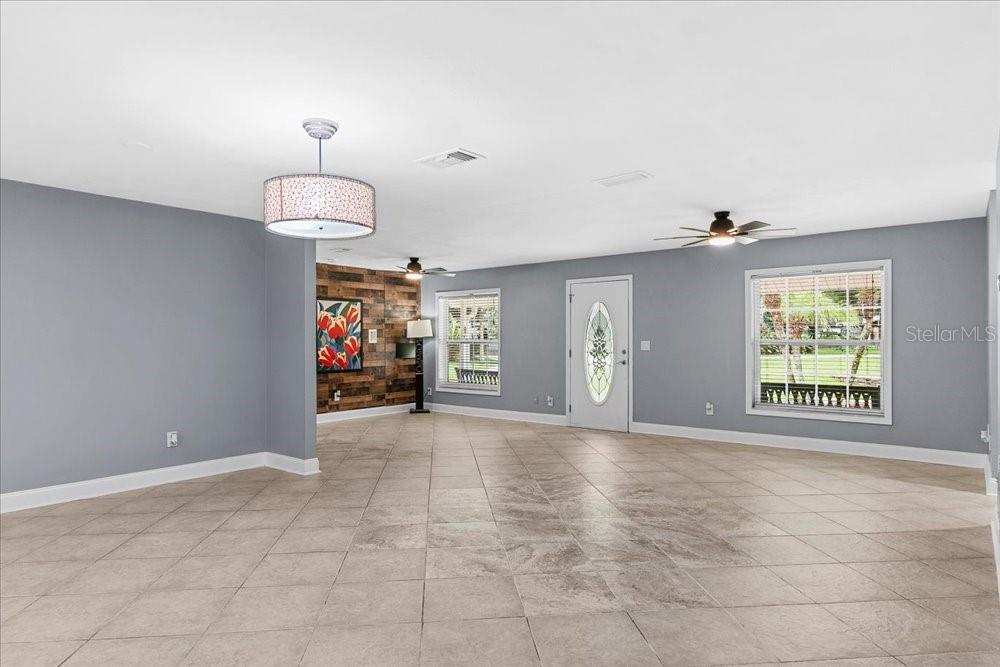 PONKAN PINES - Residential