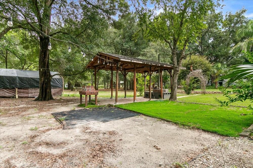 PONKAN PINES - Residential