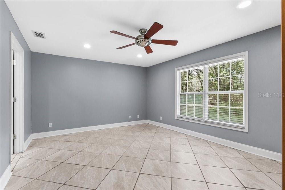 PONKAN PINES - Residential
