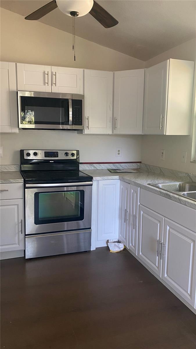 VANDERIPE-IVES ADD - Residential Lease