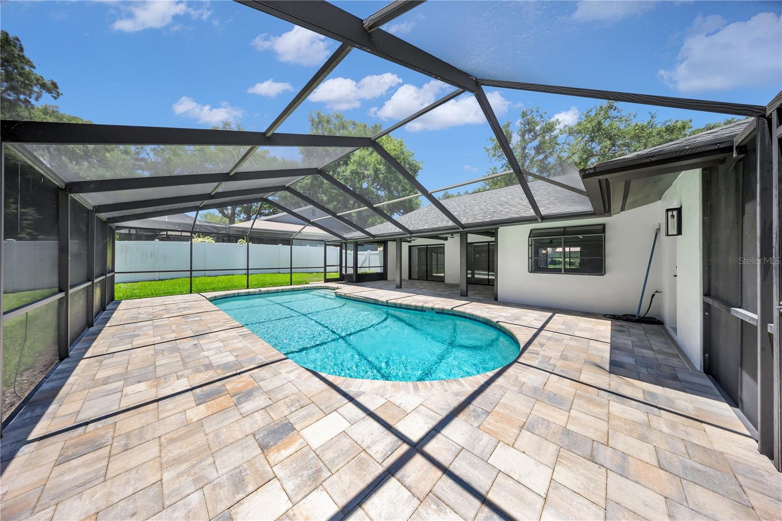BLUFFS THE - Residential