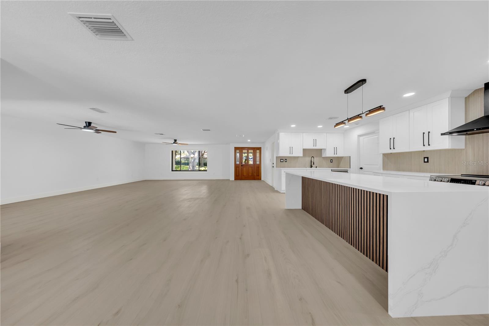 BLUFFS THE - Residential