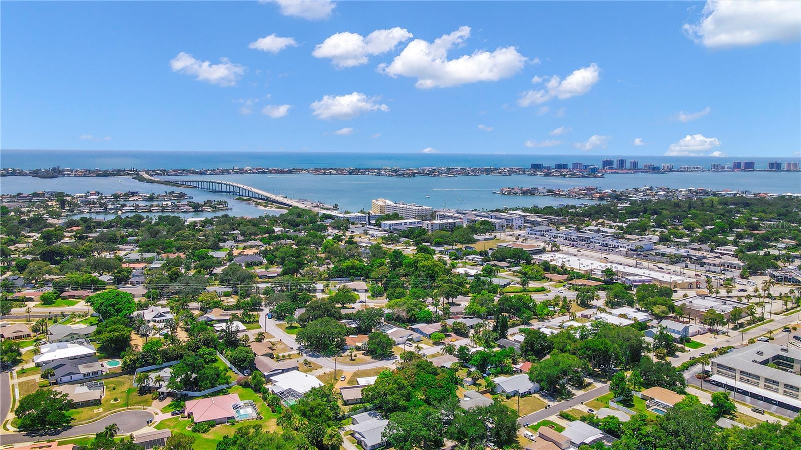 BLUFFS THE - Residential