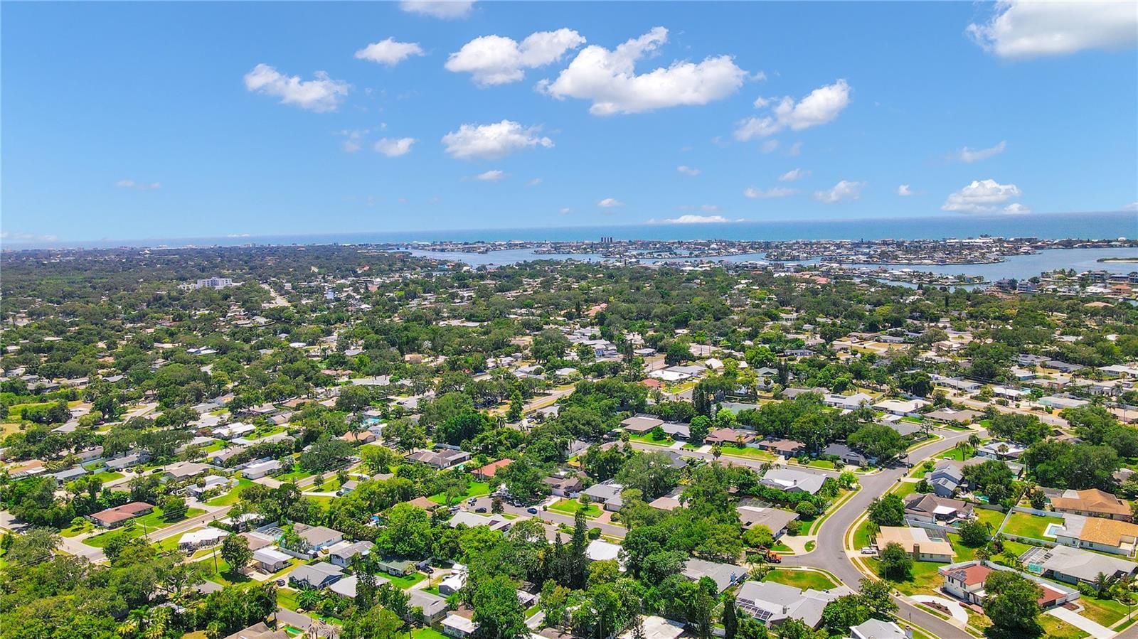 BLUFFS THE - Residential