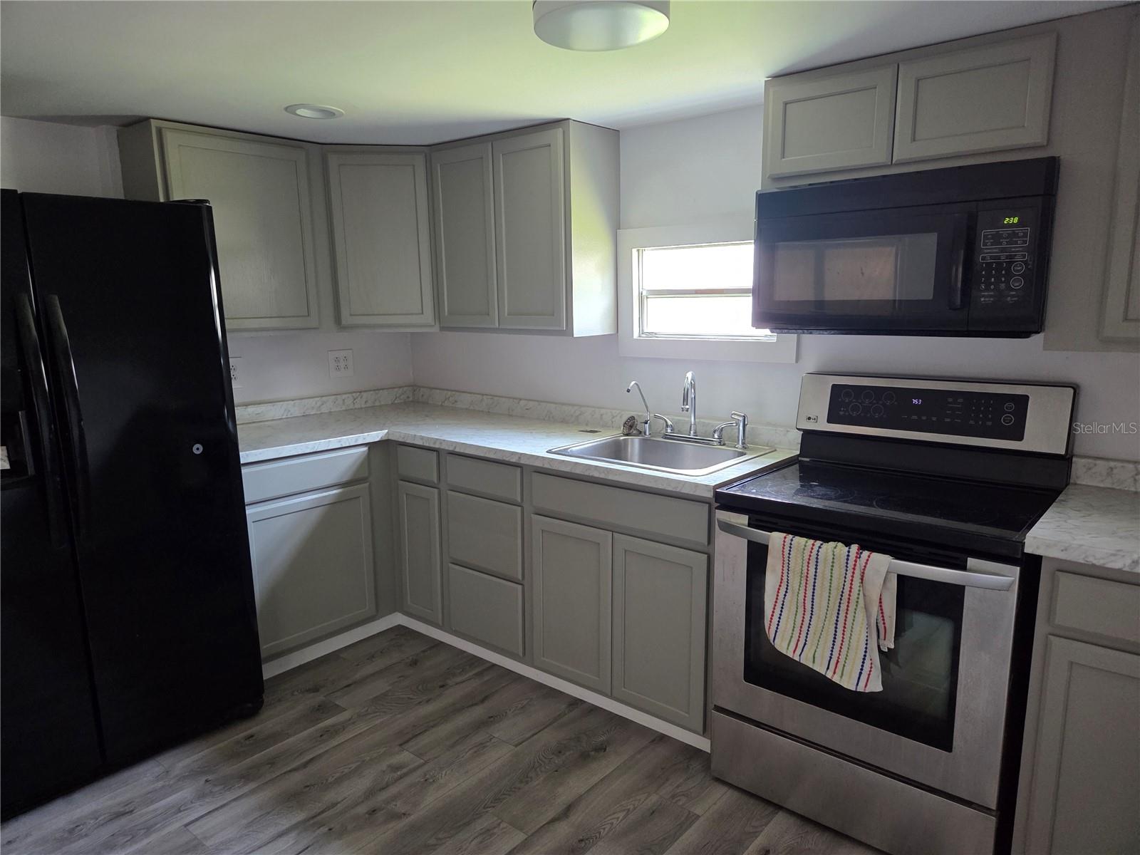 FLORIDA TRAILER ESTATES FOURTH ADD - Residential Lease