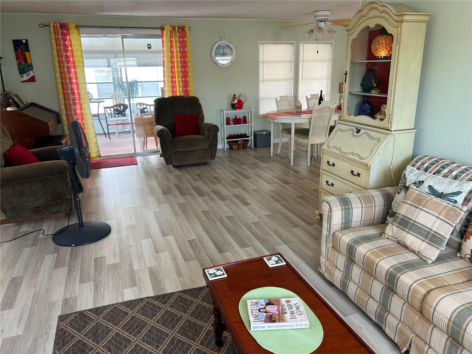 SUNCOAST MANOR M/H PARK UNREC - Residential
