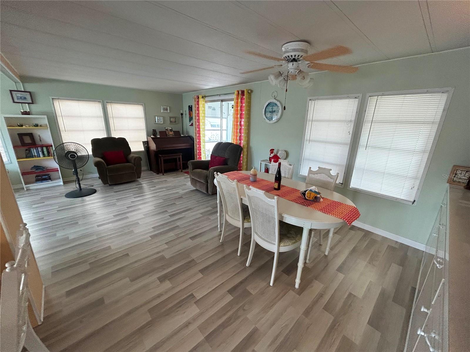 SUNCOAST MANOR M/H PARK UNREC - Residential