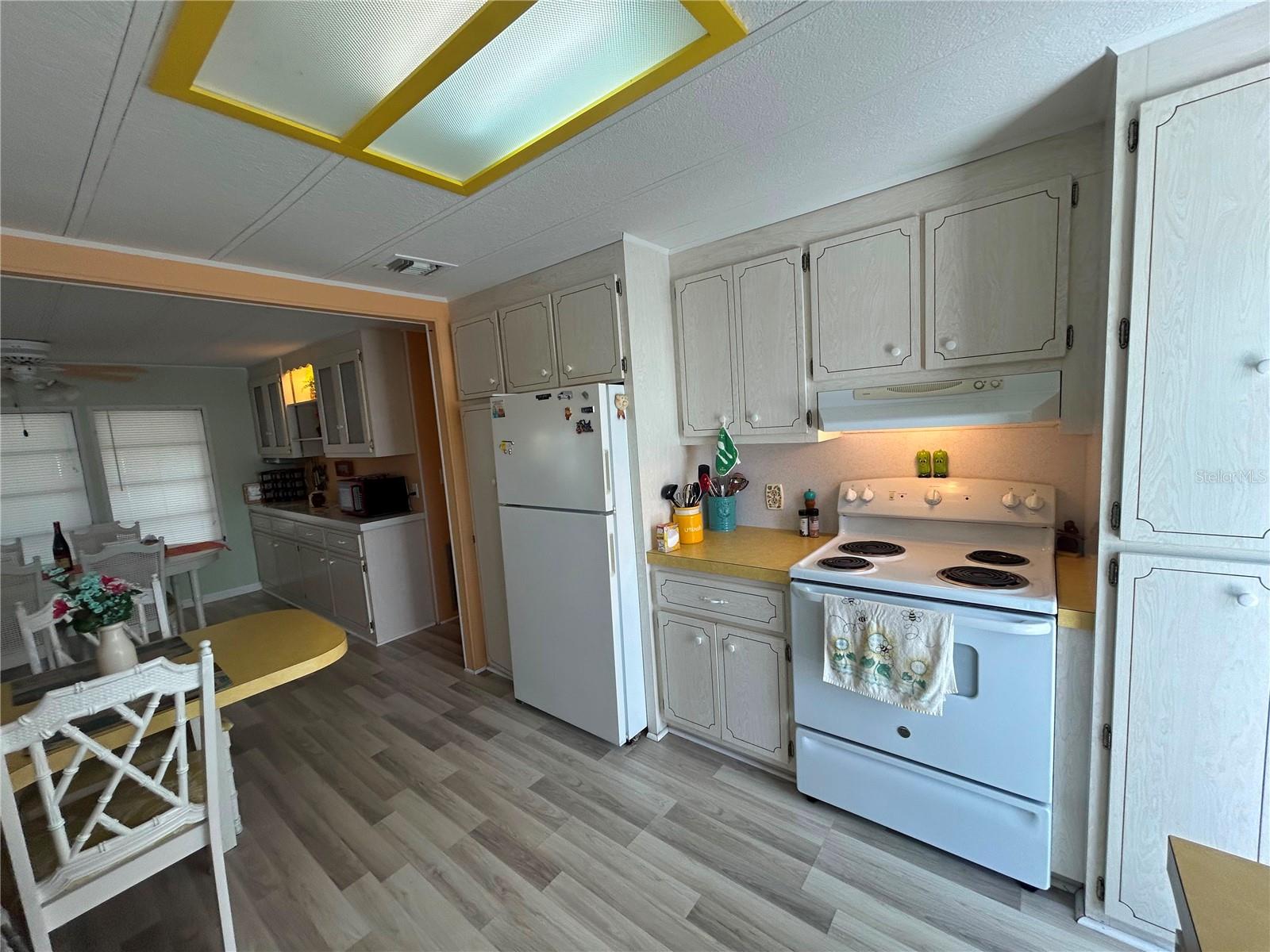 SUNCOAST MANOR M/H PARK UNREC - Residential