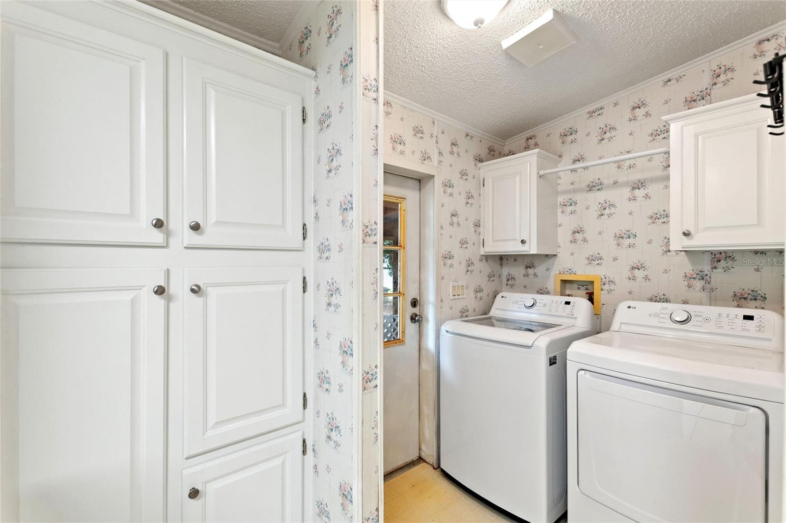 CRESCENT RIDGE - Residential