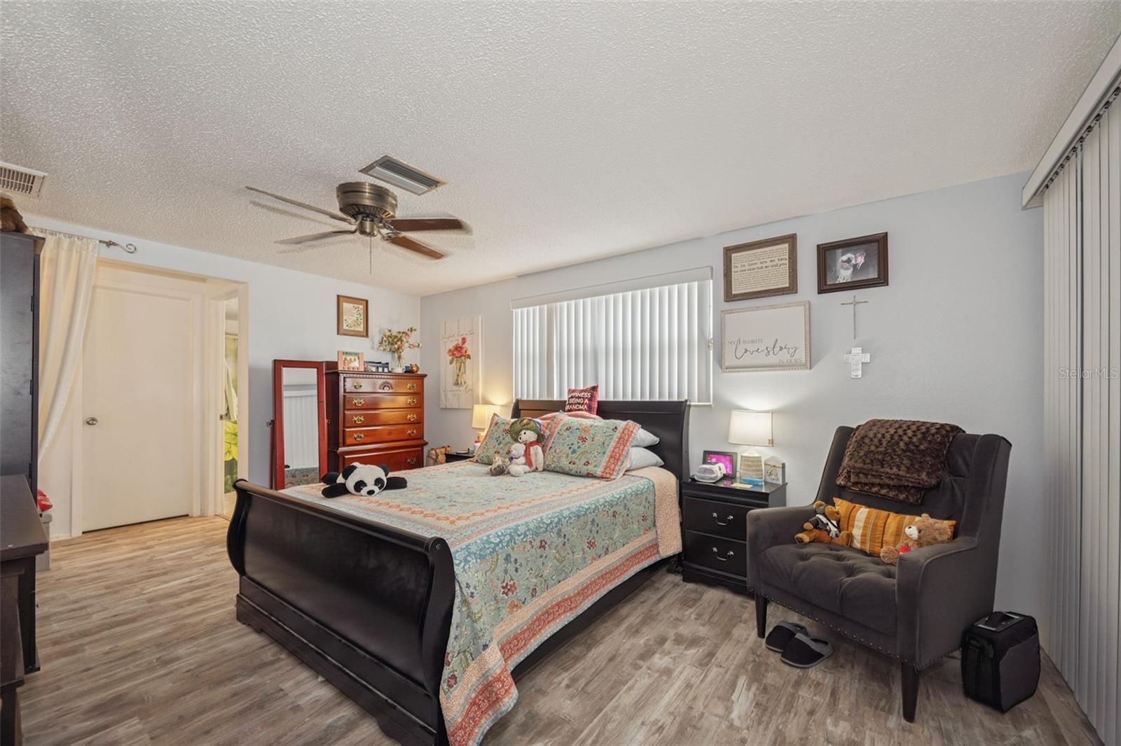 BEACON WOODS VILLAGE - Residential