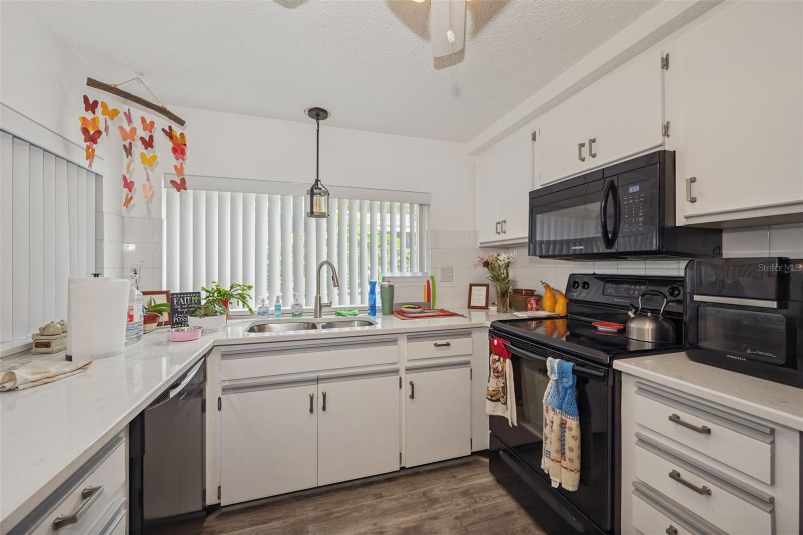 BEACON WOODS VILLAGE - Residential