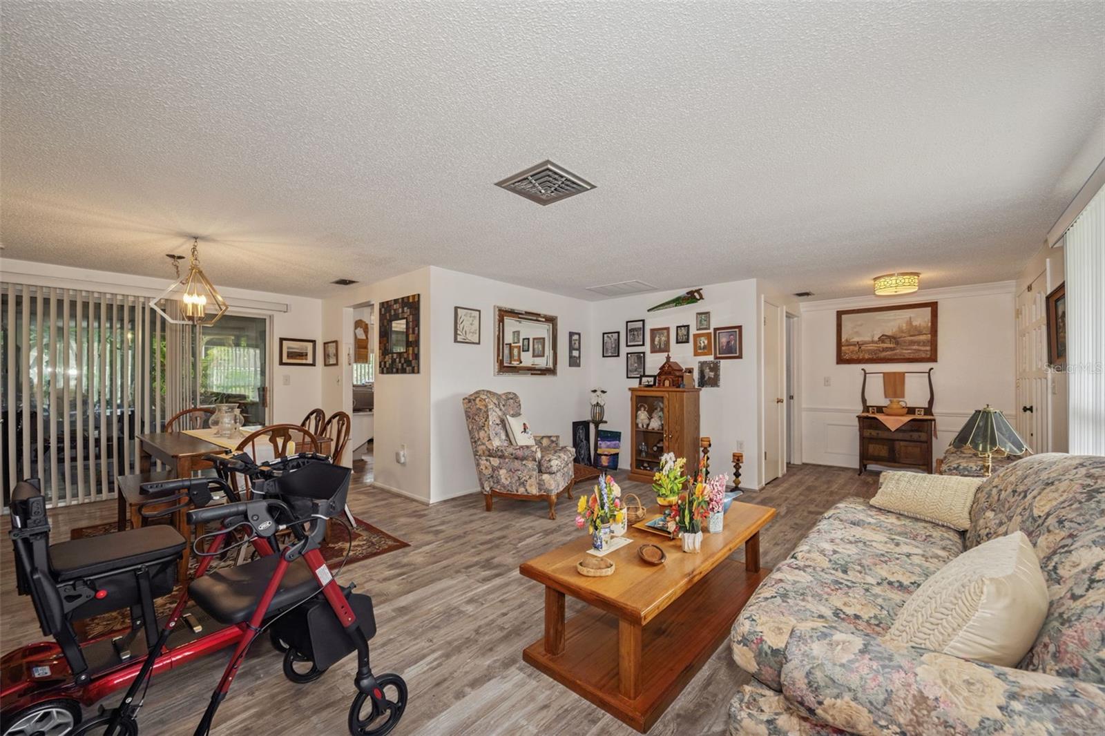 BEACON WOODS VILLAGE - Residential