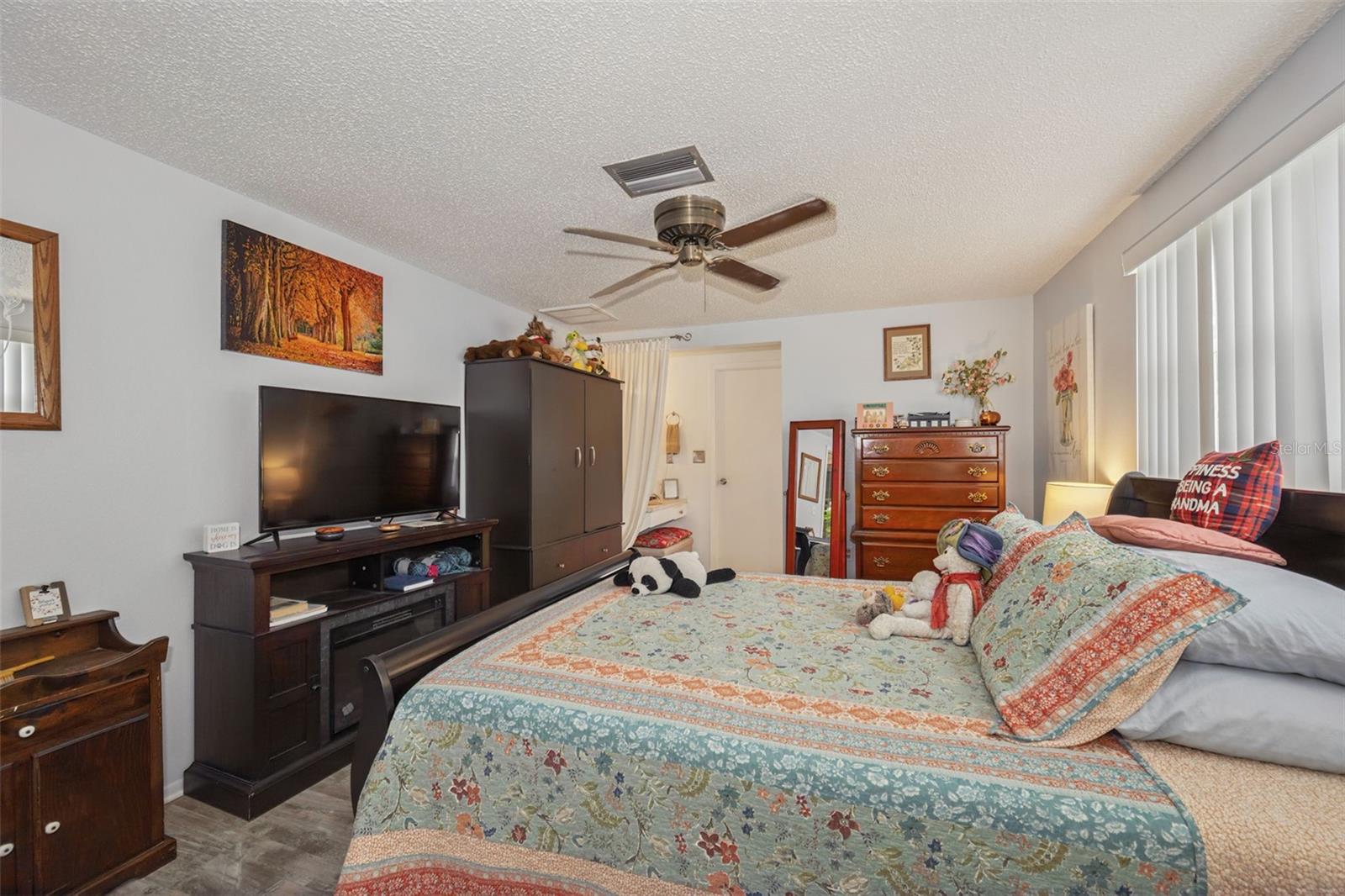 BEACON WOODS VILLAGE - Residential