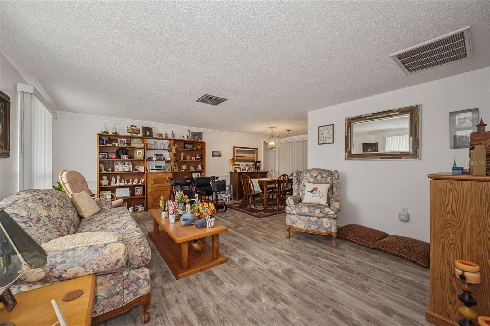 BEACON WOODS VILLAGE - Residential