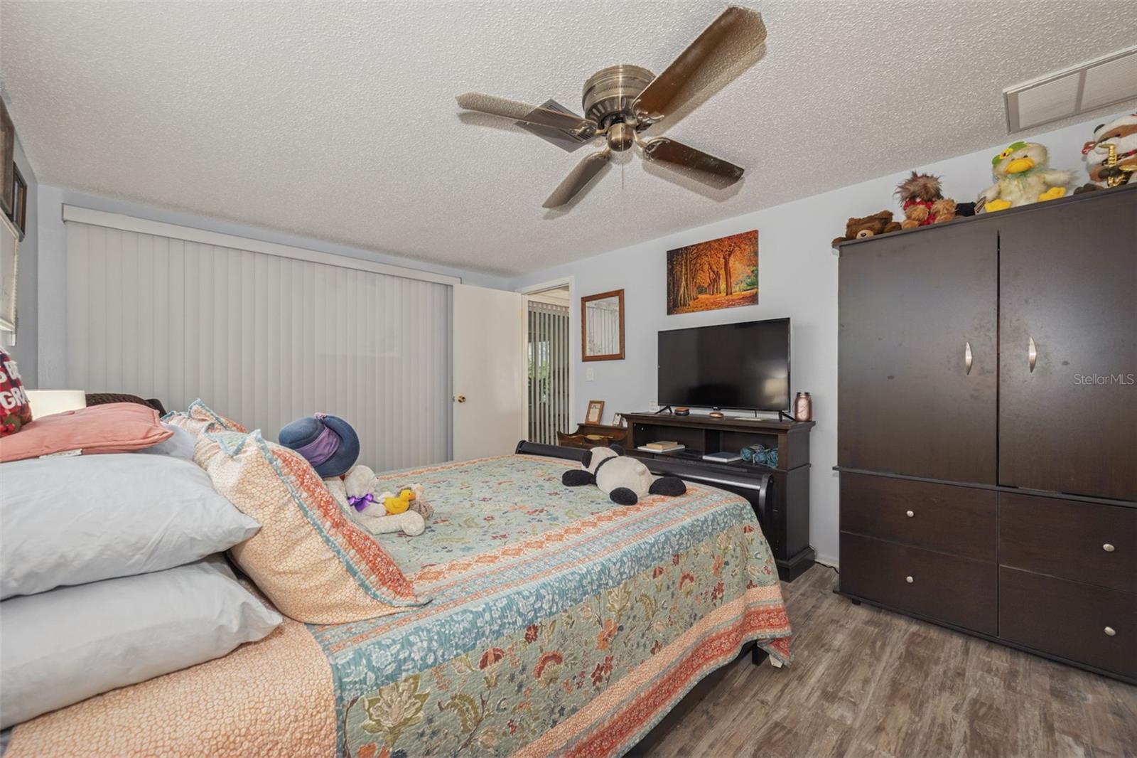 BEACON WOODS VILLAGE - Residential