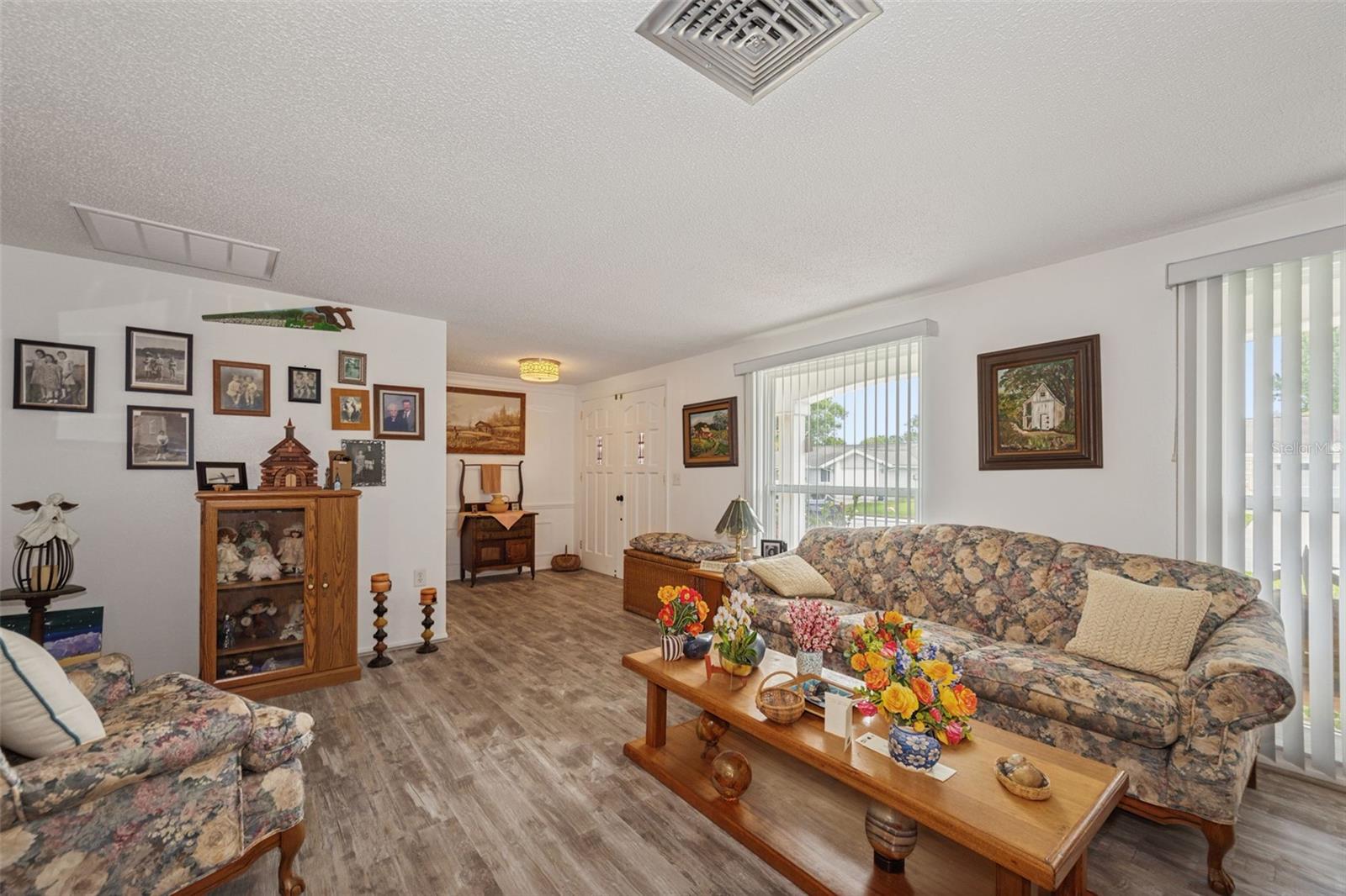 BEACON WOODS VILLAGE - Residential