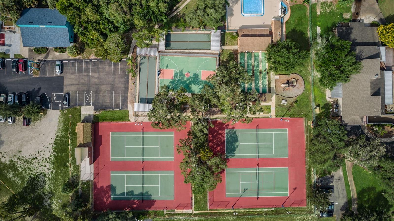 BEACON WOODS VILLAGE - Residential