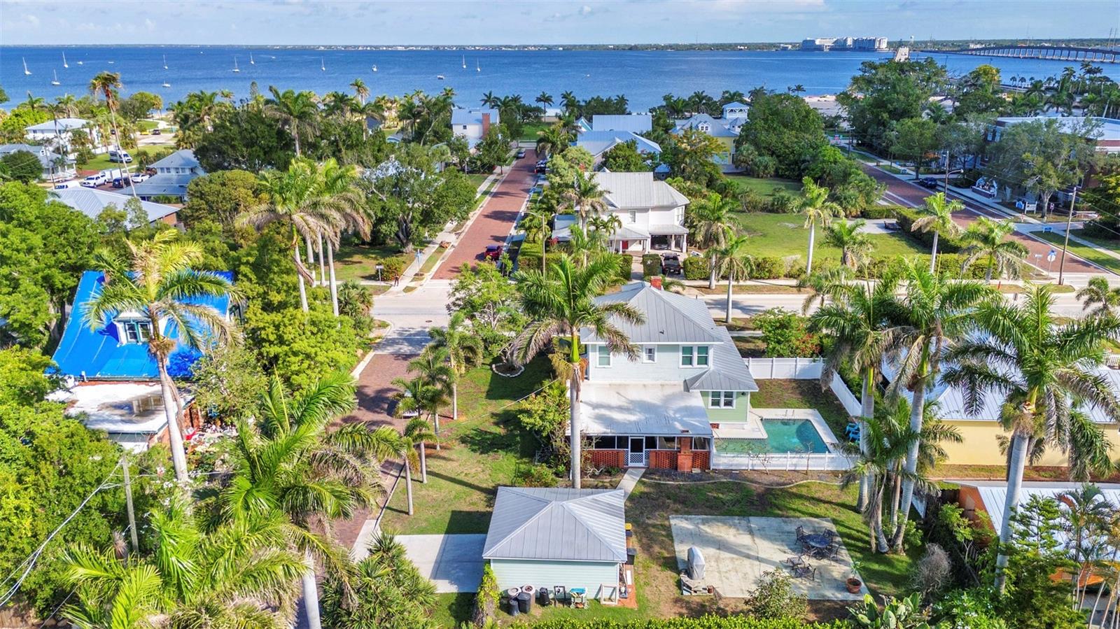 PUNTA GORDA - Residential