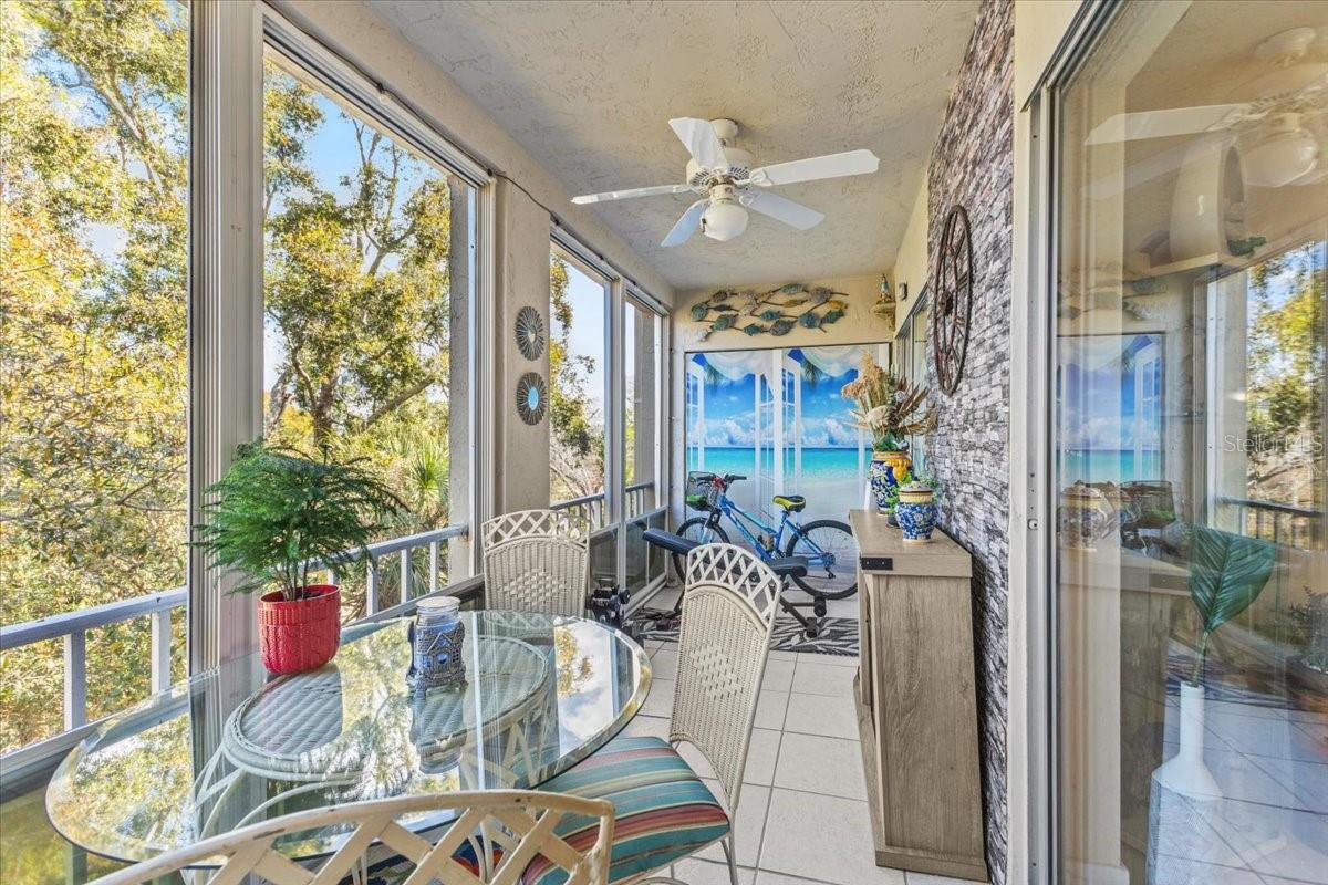 BAYSHORE ON THE LAKE APTS II SEC 3 - Residential
