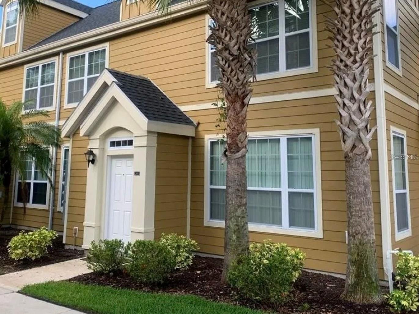 ADMIRALS WALK - Residential