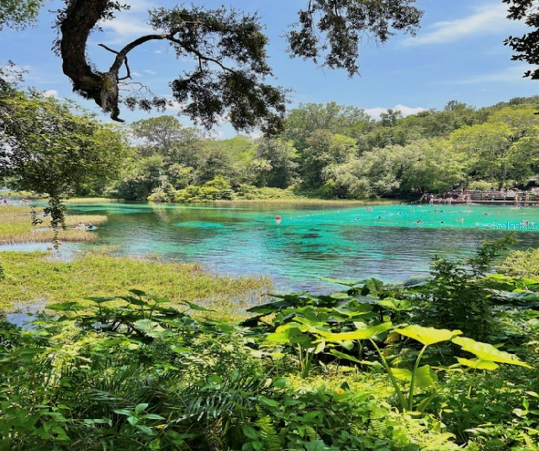 RAINBOW LAKES ESTATE - Land