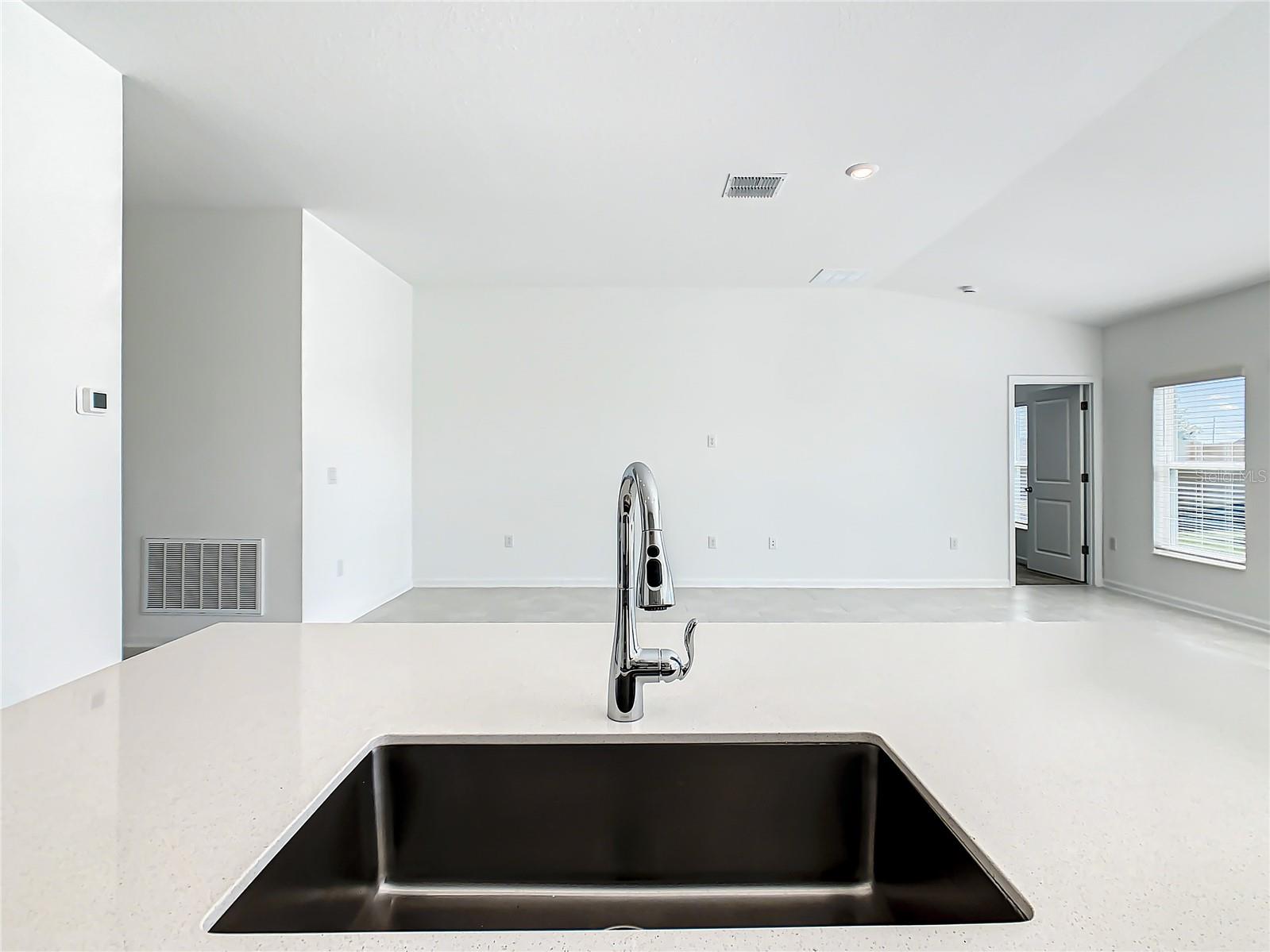 CASCADES PHASES 1A AND 1B - Residential Lease