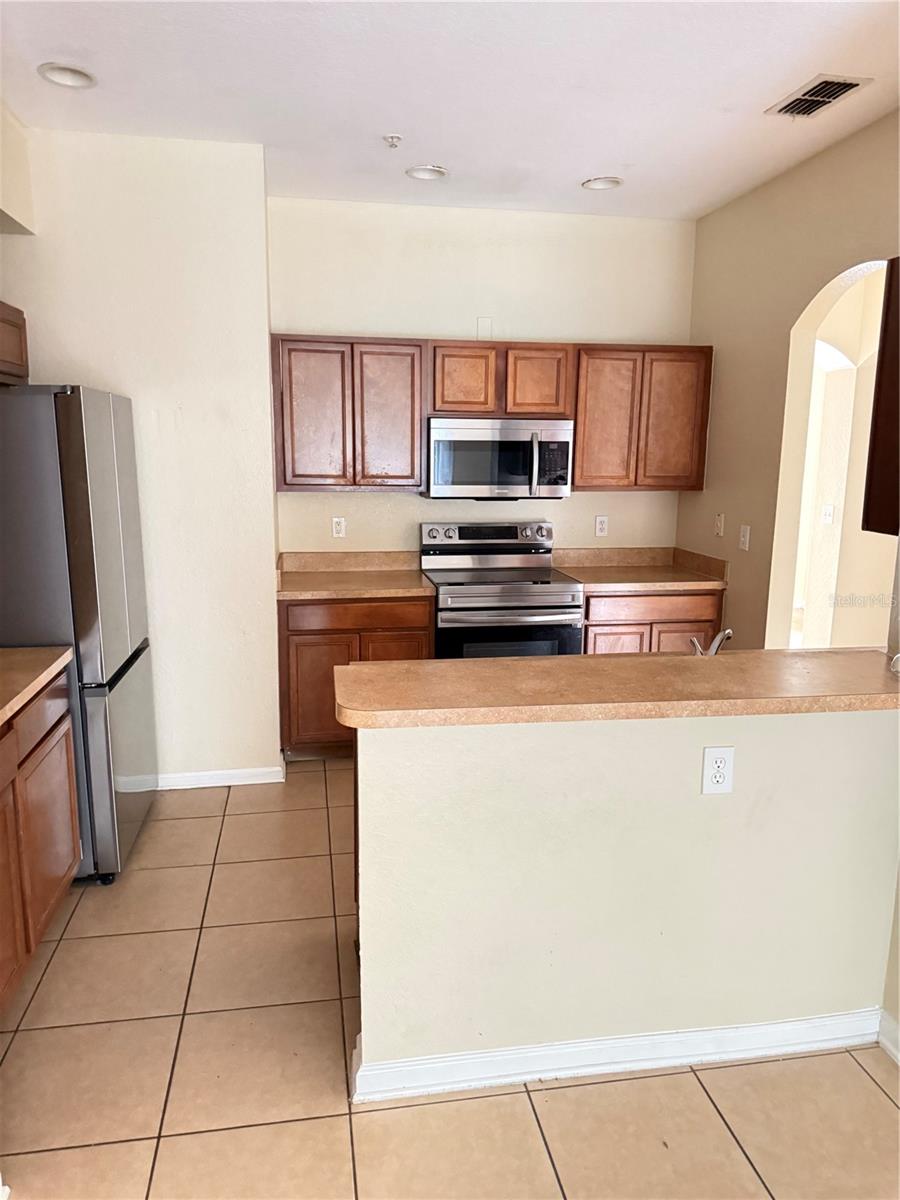 TOWNHOMES OF FLORA RIDGE PH 2 - Residential Lease