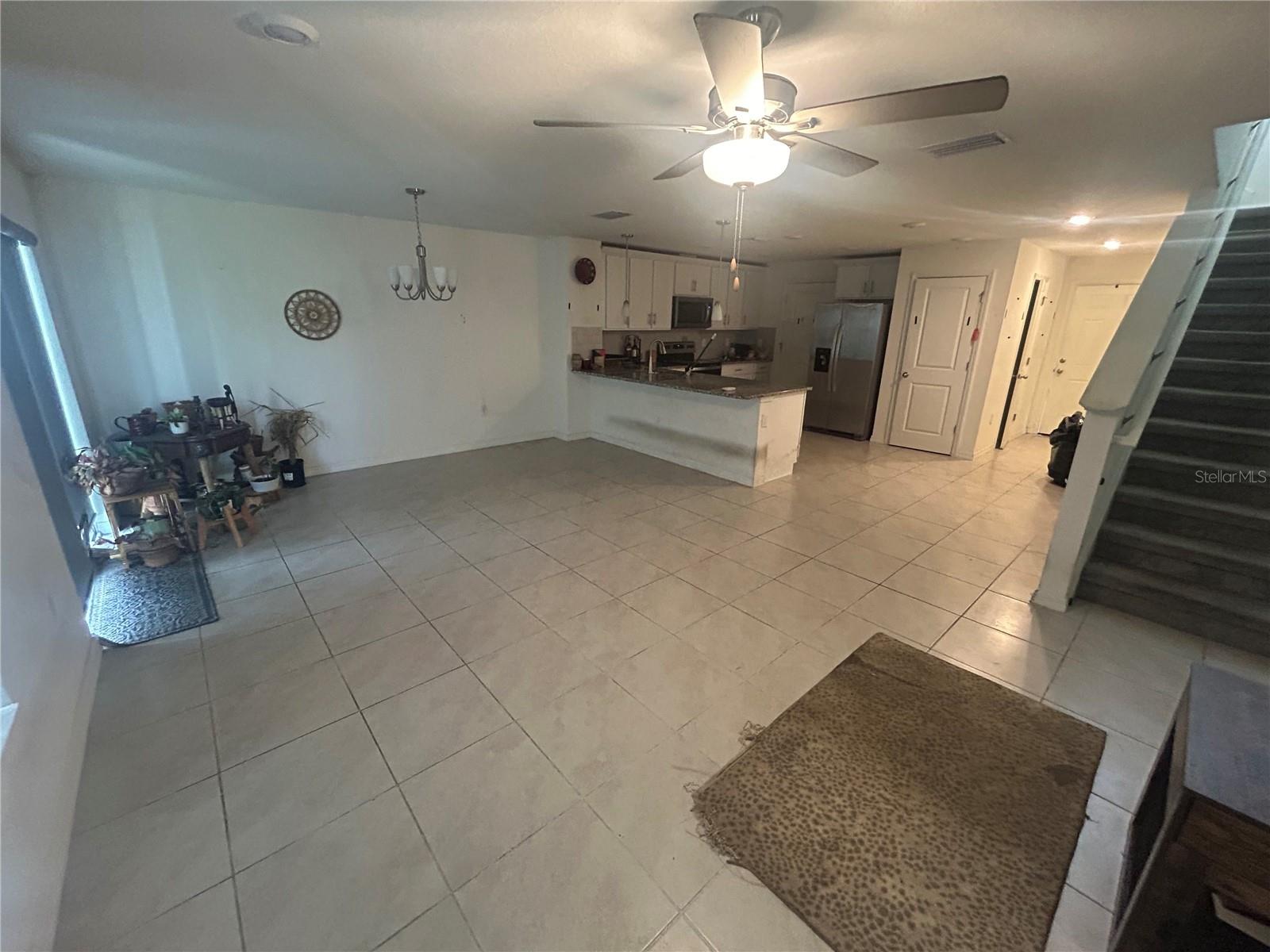 BAYSHORE COMMONS - Residential