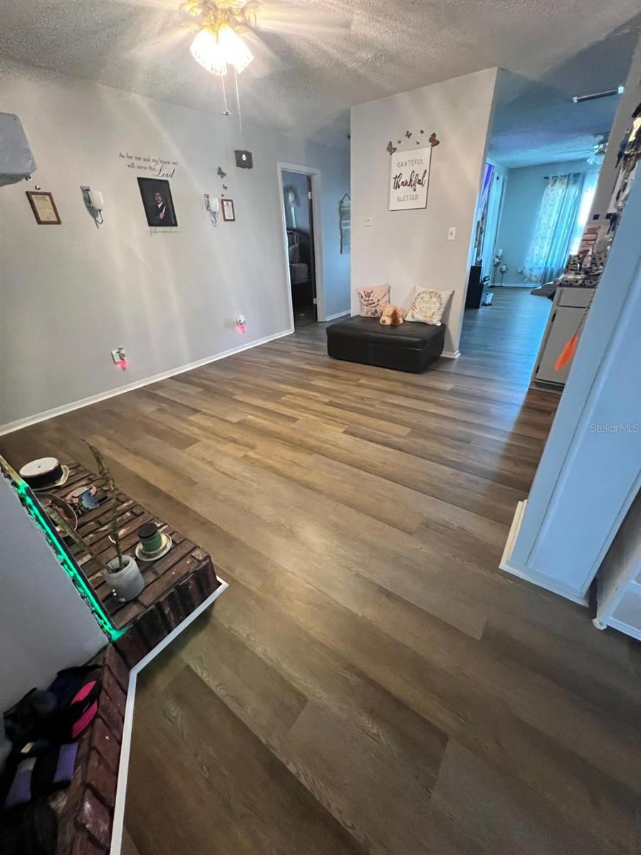 DELTONA LAKES UNIT 7 - Residential