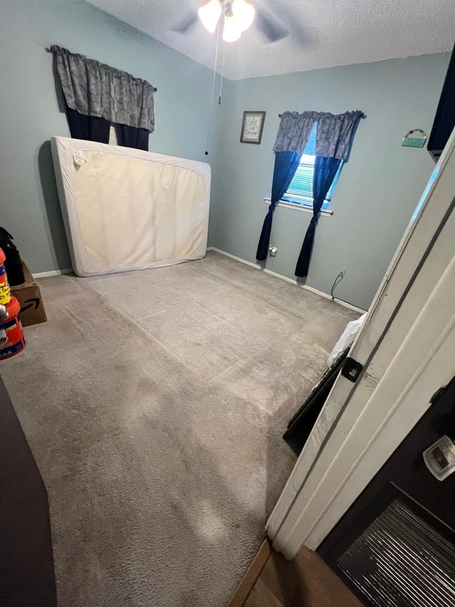 DELTONA LAKES UNIT 7 - Residential