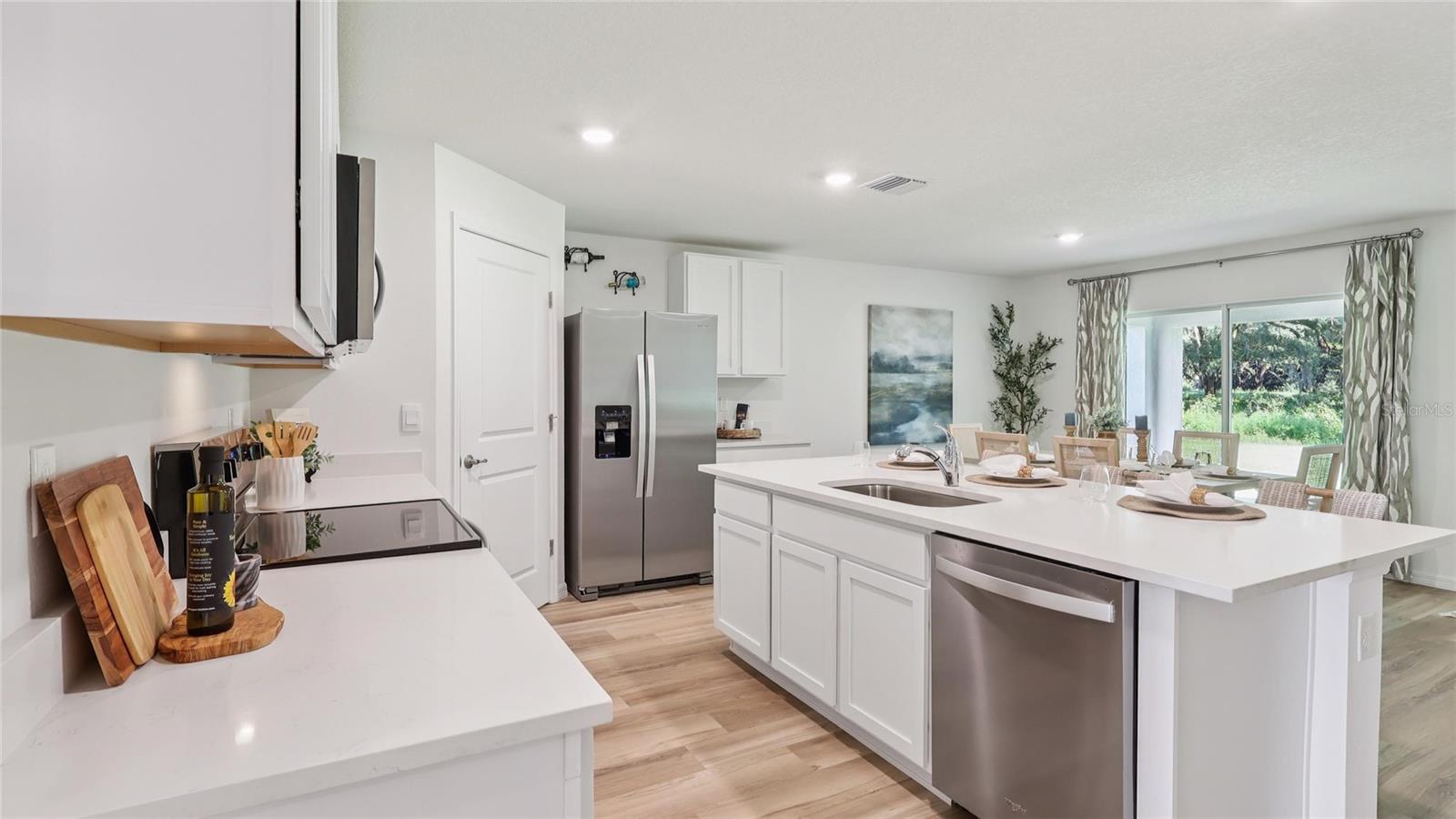 TRIUMPH SOUTH - Residential