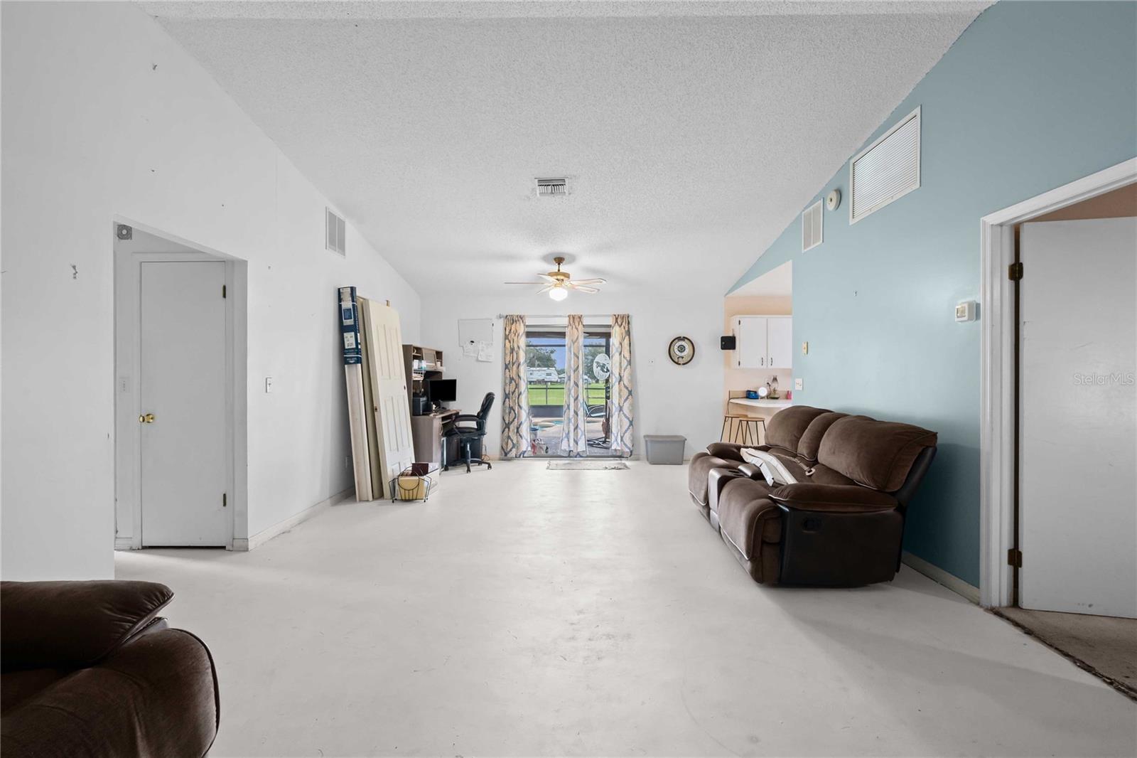 SUMTER FARMS #7 1 - Residential