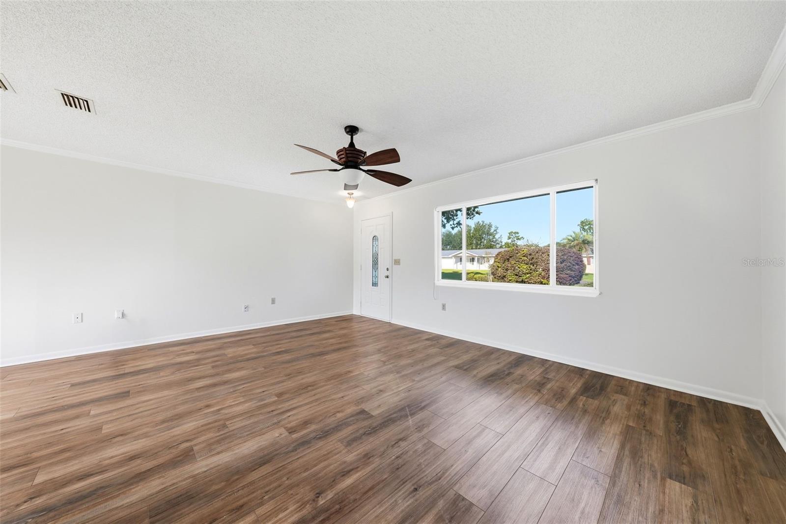 PALM CAY - Residential