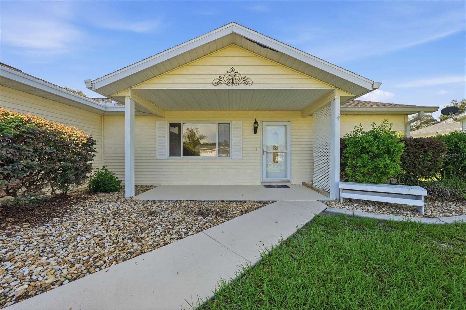 PALM CAY - Residential