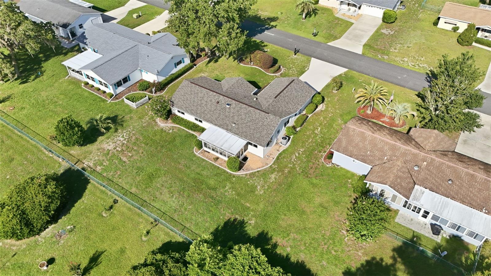 PALM CAY - Residential
