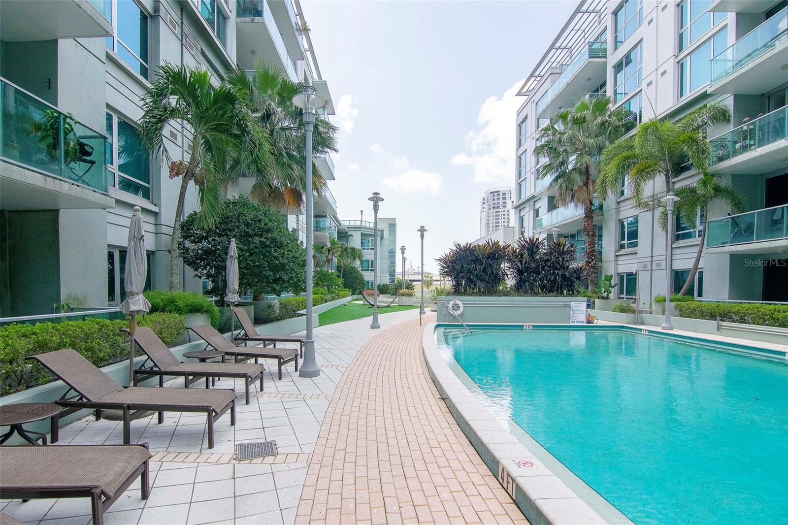 THE PLACE AT CHANNELSIDE A CON - Residential