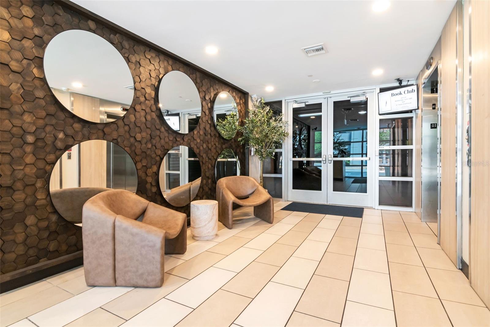 THE PLACE AT CHANNELSIDE A CON - Residential